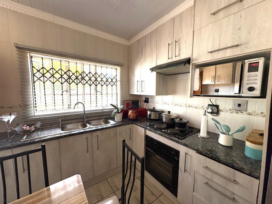 To Let 3 Bedroom Property for Rent in Doorn Free State